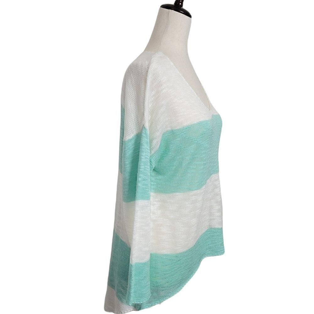 W. F. White and Mint Green Striped Burnt-out High/low V-neck Long Sleeve Sweater - Picture 2 of 6